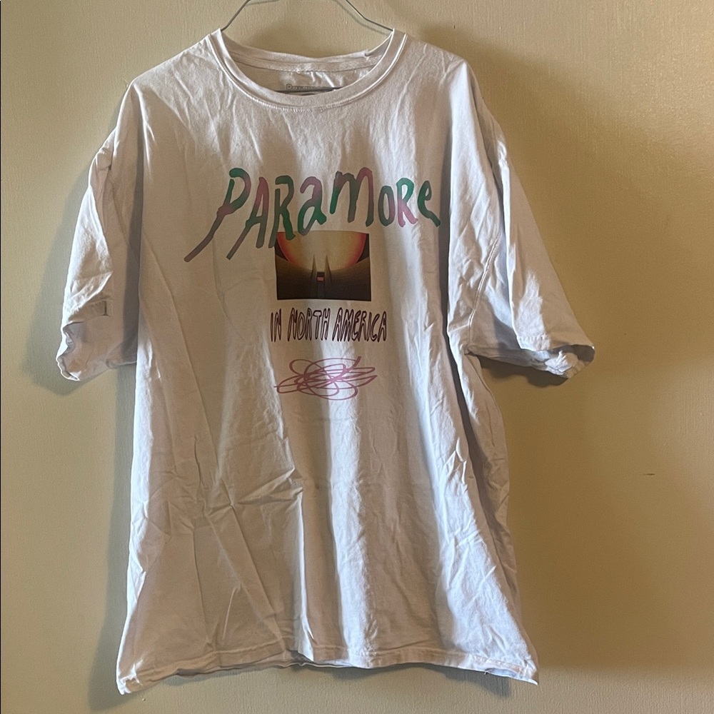 Paramore White tour Graphic T-Shirt